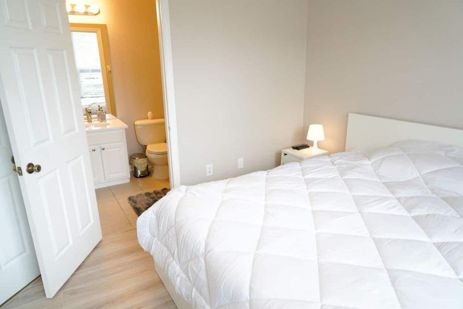 New Luxury Townhome near Disney (3BD 3BATH Pool)-6