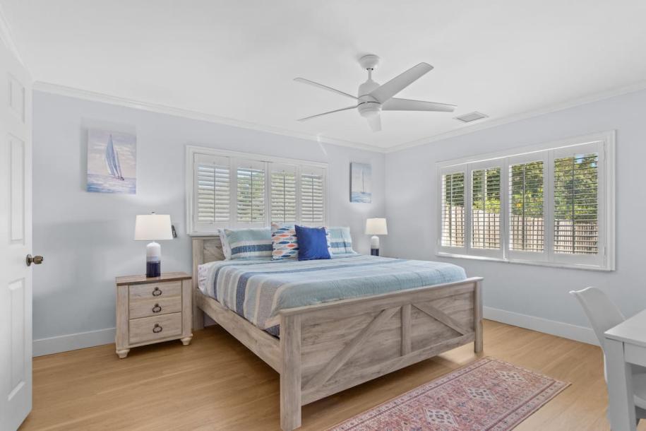 Spacious 5 BR Retreat with Game Room & Heated Pool-3