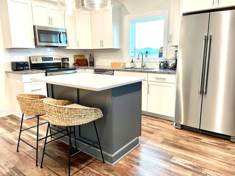 Entire home in North Topsail Beach, North Carolina 15 guests4 bedrooms11 beds4 baths-13