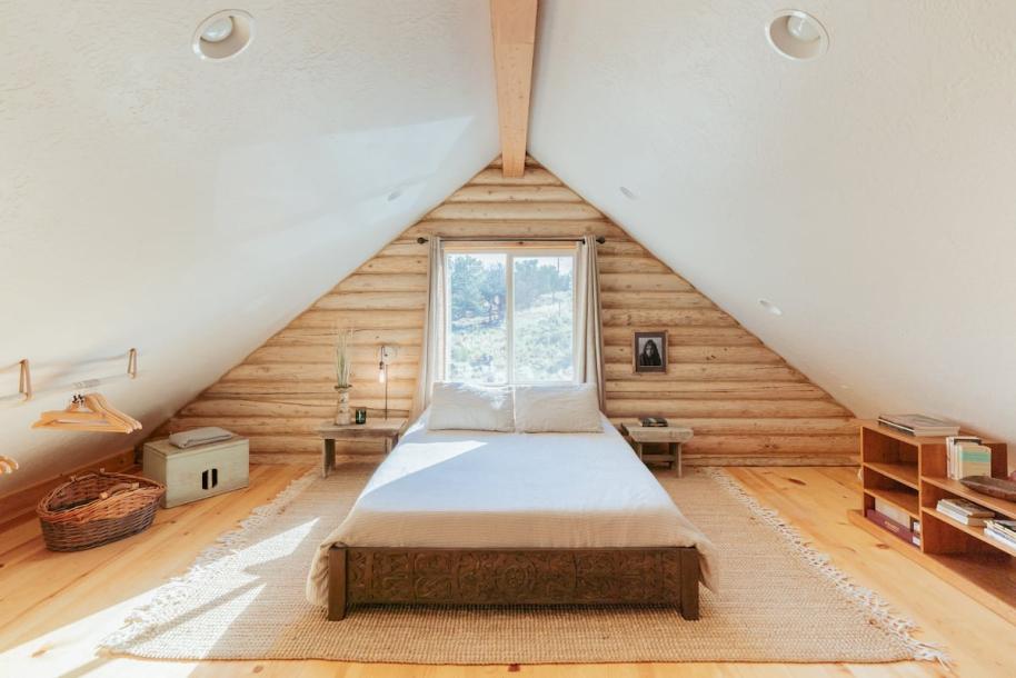 Entire cabin in Kanab, Utah, United States 4 guests2 bedrooms2 beds2 baths-10