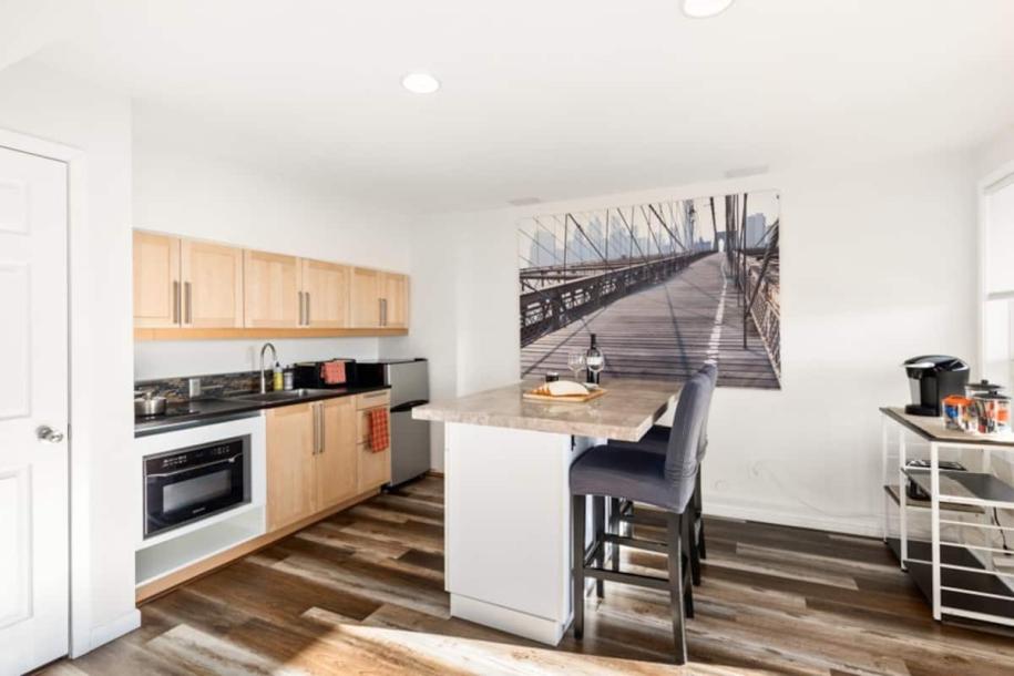 Entire guest suite in Mukilteo, Washington 3 guests1 bedroom1 bed1 bath-14