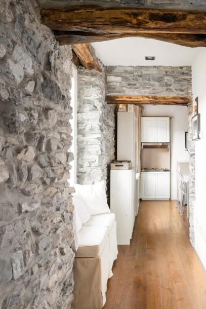 Entire rental unit in Blevio, Italy 2 guests1 bedroom1 bed1 bath-15