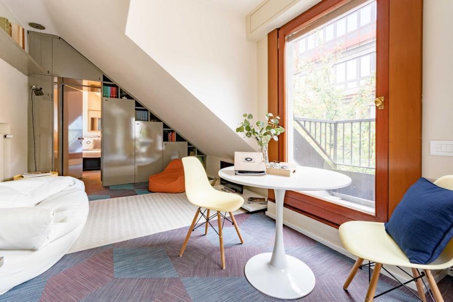 Entire rental unit in Milano, Italy 2 guests1 bedroom1 bed1 bath-11
