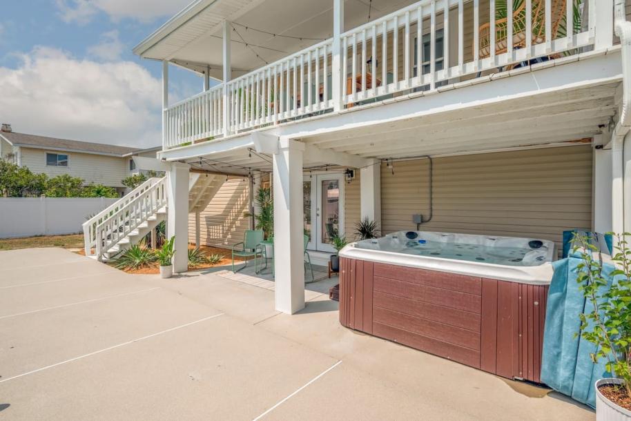 Entire home in Virginia Beach, Virginia 13 guests5 bedrooms7 beds3 baths-13