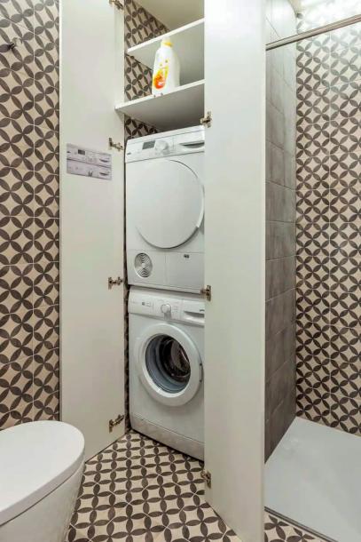 Entire rental unit in Barcelona, Spain 2 guests1 bedroom1 bed1 bath-2