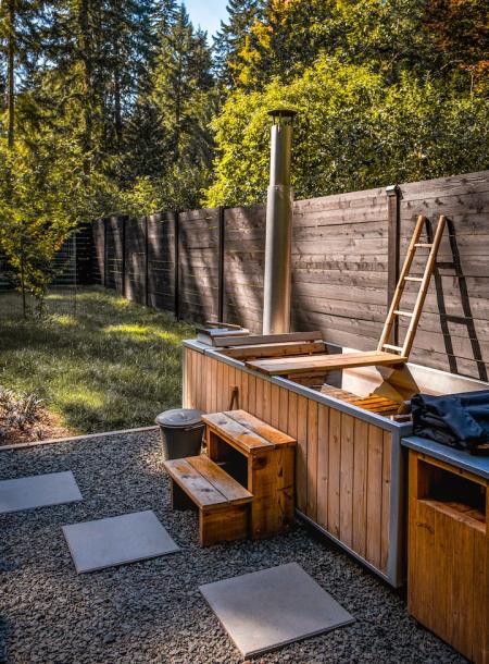 Entire cabin in Vashon, Washington 2 guests1 bedroom1 bed1 bath-1