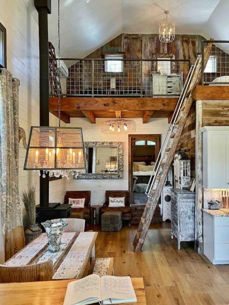 Entire cabin in Wimberley, Texas 4 guests2 bedrooms2 beds1 bath-15