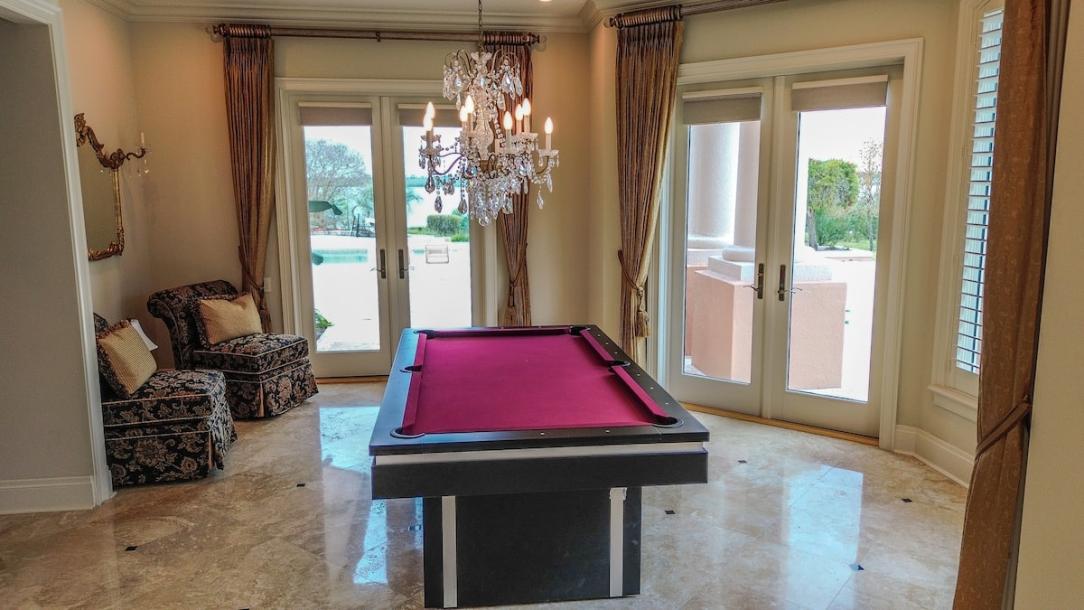 A serene lake side estate 6 bedrooms 8.5 bathrooms-3