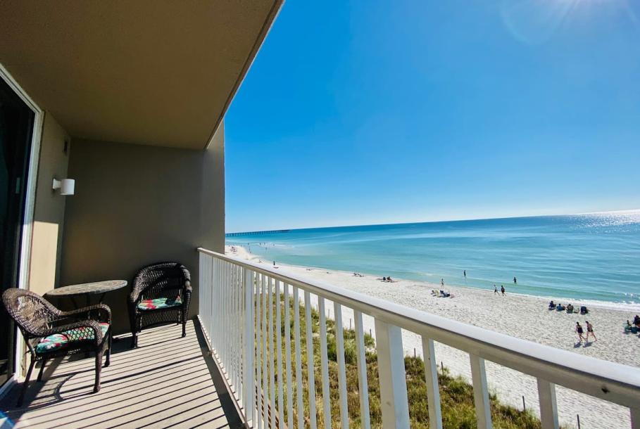 Entire condo in Panama City Beach, Florida 6 guests2 bedrooms2 beds3 baths-19