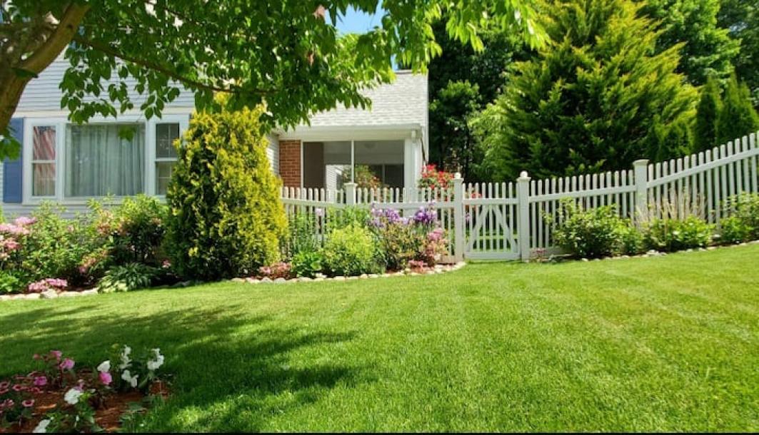Entire guest suite in Winchester, Massachusetts 2 guests1 bedroom1 bed1 bath-0