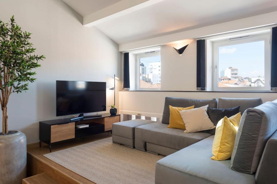 Entire rental unit in Porto, Portugal 4 guests1 bedroom2 beds2 baths-14