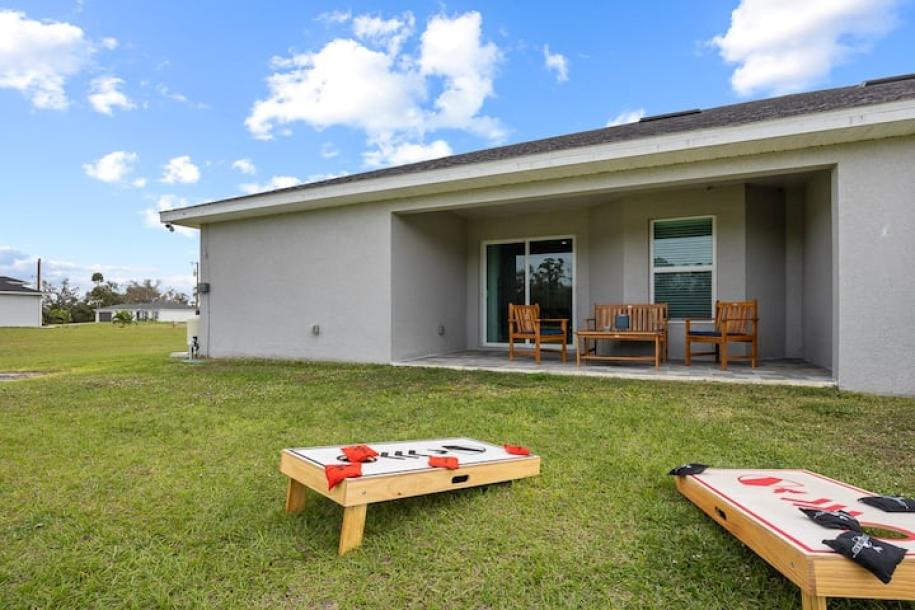 Entire home in Cape Coral, Florida 8 guests3 bedrooms7 beds2 baths-2