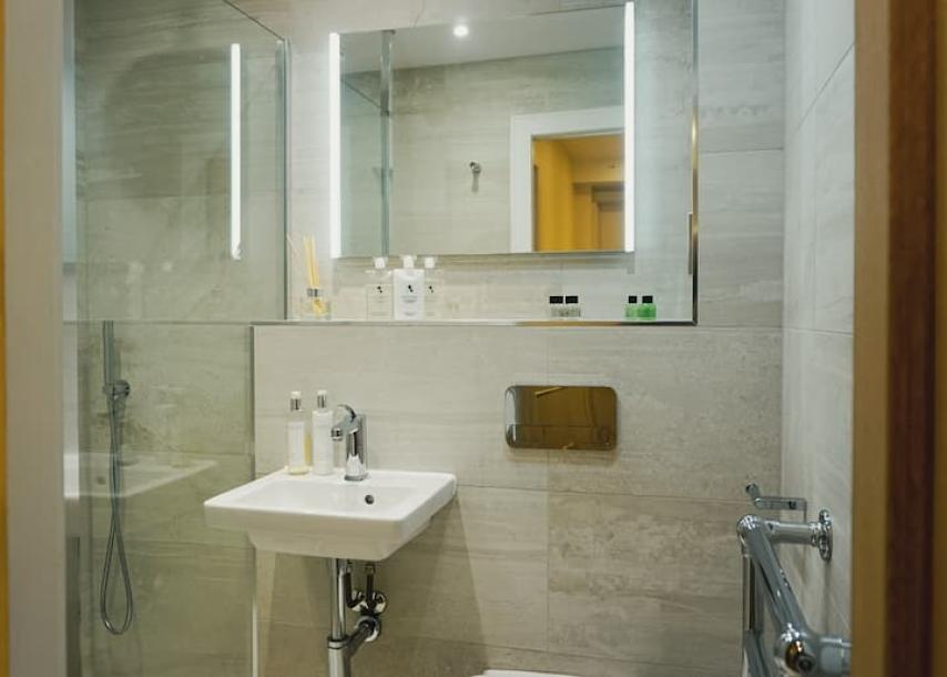 Entire rental unit in Edinburgh, United Kingdom 3 guests1 bedroom1 bed1 bath-4