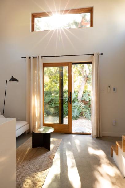 Entire guesthouse in Los Angeles, California 2 guests1 bedroom1 bed1 bath-15