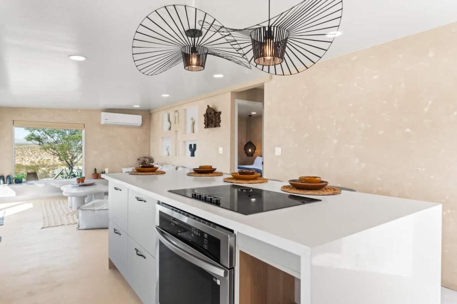 Entire home in Joshua Tree, California 4 guests1 bedroom3 beds1 bath-1