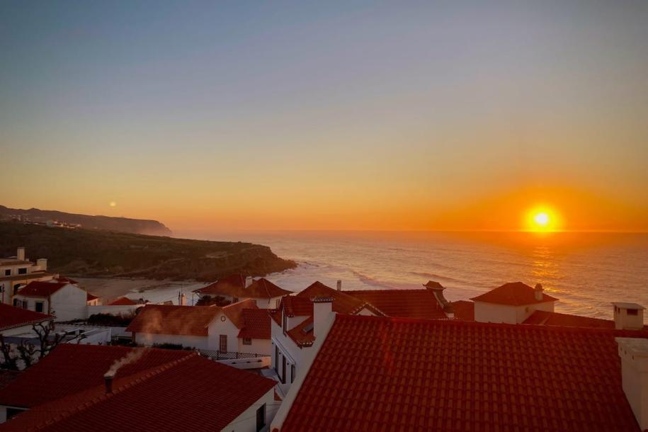 Entire home in Colares, Portugal 6 guests3 bedrooms4 beds1.5 baths-2
