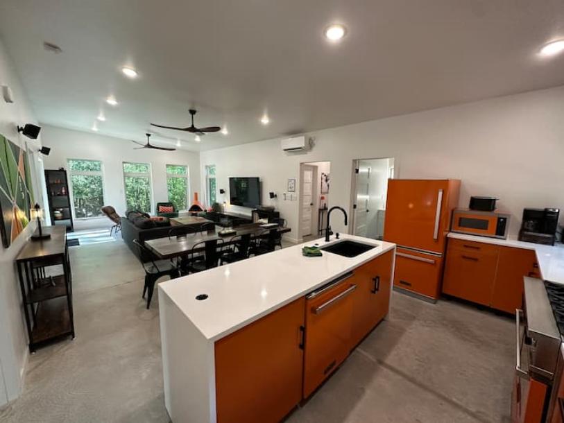 Entire home in Waupaca, Wisconsin 6 guests2 bedrooms2 beds1 bath-12