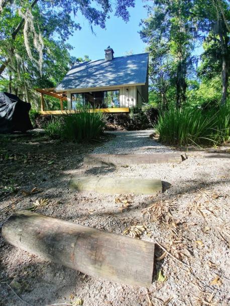 Tranquil Savannah River Cottage w/ Views+Breakfast-1
