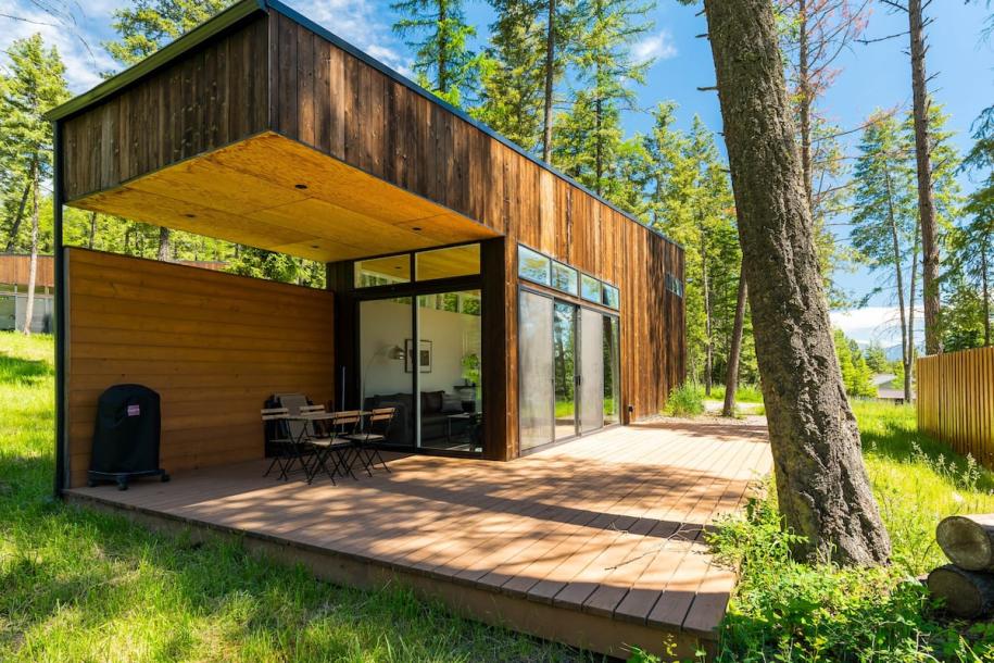 Tiny home in Lakeside, Montana 4 guests1 bedroom1 bed1 bath-0