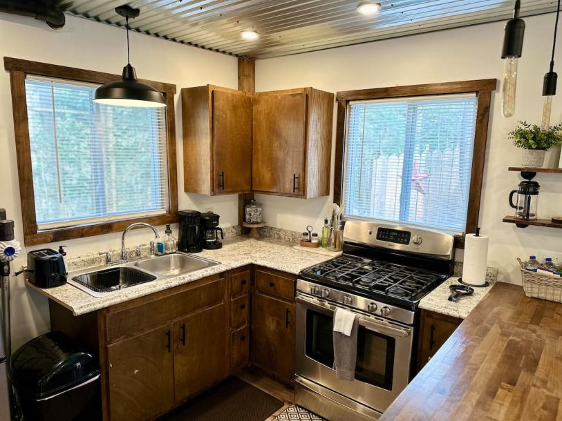 Entire guesthouse in Forestville, New York 4 guests1 bedroom2 beds1 bath-7