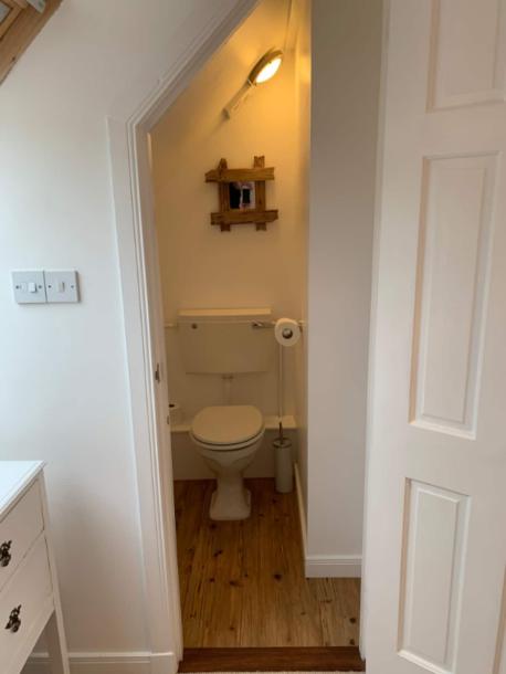Entire cottage in Staffin, United Kingdom 4 guests2 bedrooms3 beds1.5 baths-7