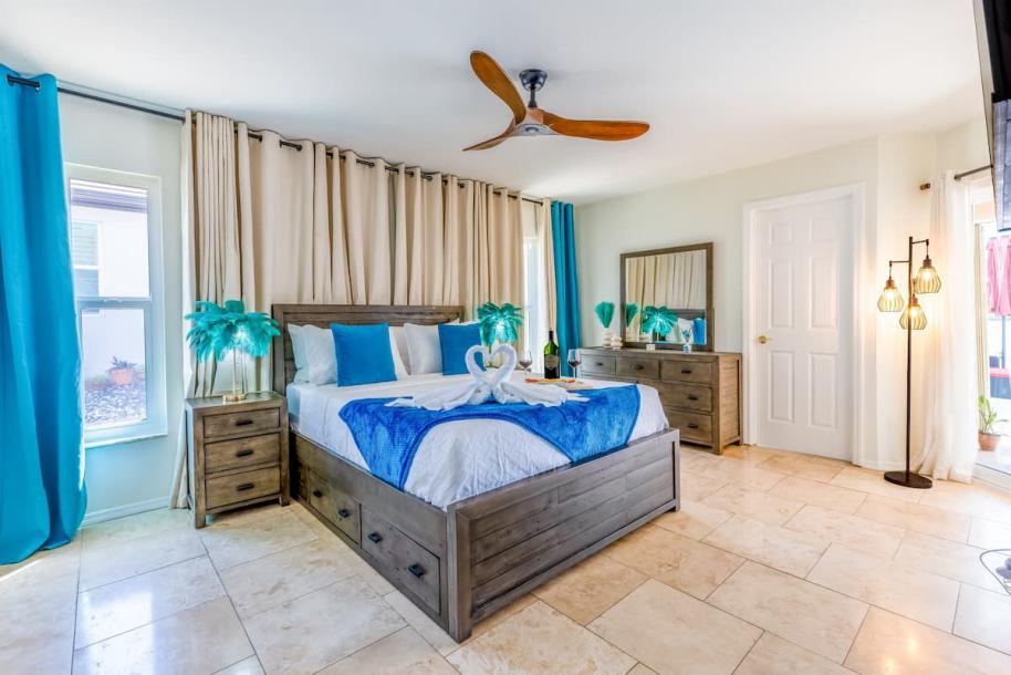 Entire home in Port Charlotte, Florida 11 guests3 bedrooms5 beds2 baths-8
