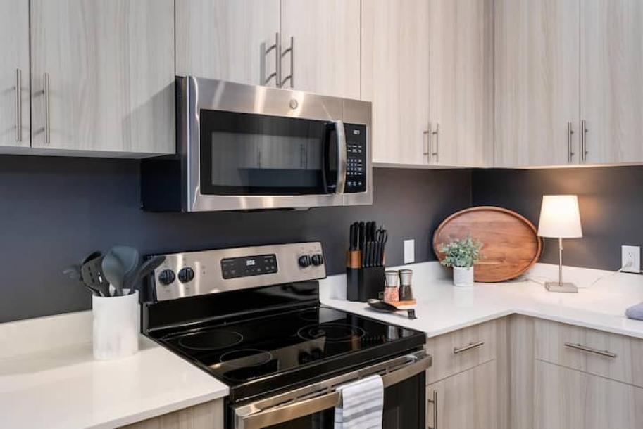 Entire rental unit in Tacoma, Washington 2 guests1 bedroom1 bed1 bath-8
