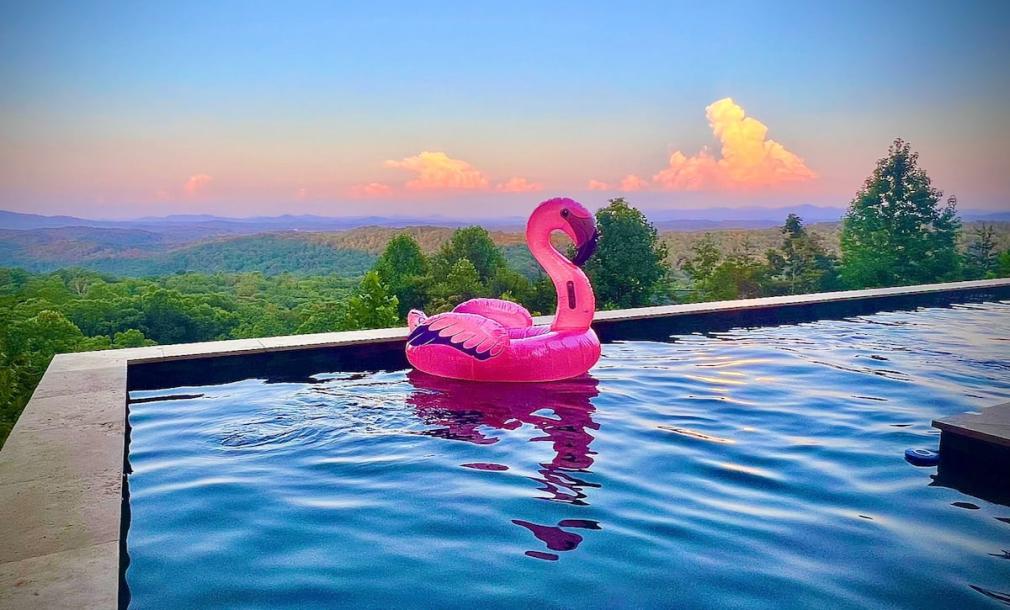Entire rental unit in Blue Ridge, Georgia, United States 4 guests1 bedroom2 beds1 bath-15