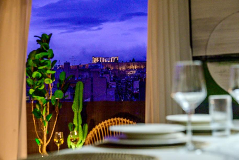 Entire rental unit in Athina, Greece 4 guests2 bedrooms2 beds1 bath-13