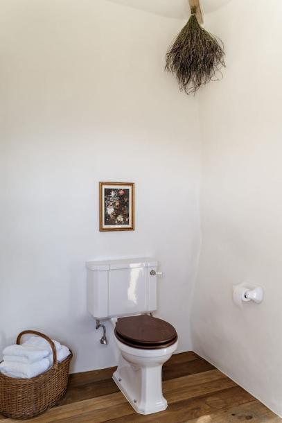 Entire home in Penha Longa, Portugal 2 guests1 bedroom1 bed1 bath-9