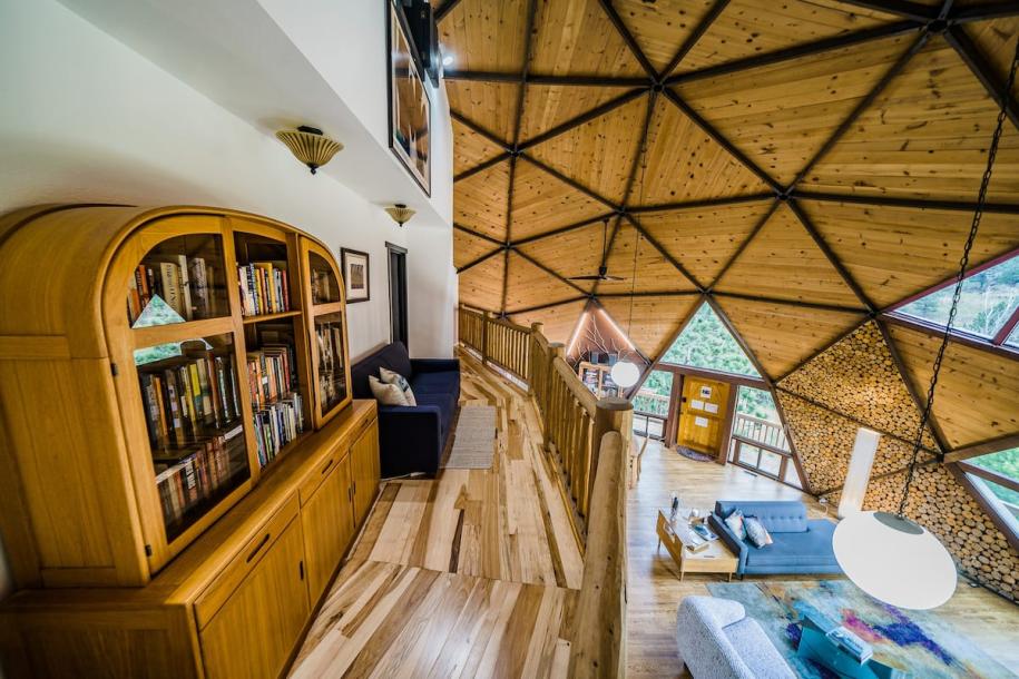 Dome in Estes Park, Colorado 6 guests3 bedrooms4 beds2.5 baths-18