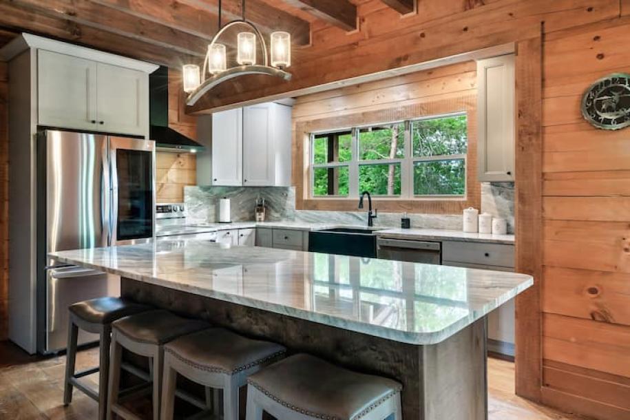 Entire cabin in Sevierville, Tennessee 8 guests3 bedrooms3 beds2.5 baths-15