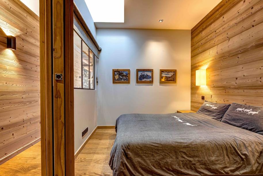 Entire rental unit in Chamonix-Mont-Blanc, France 3 guests1 bedroom3 beds1 bath-6