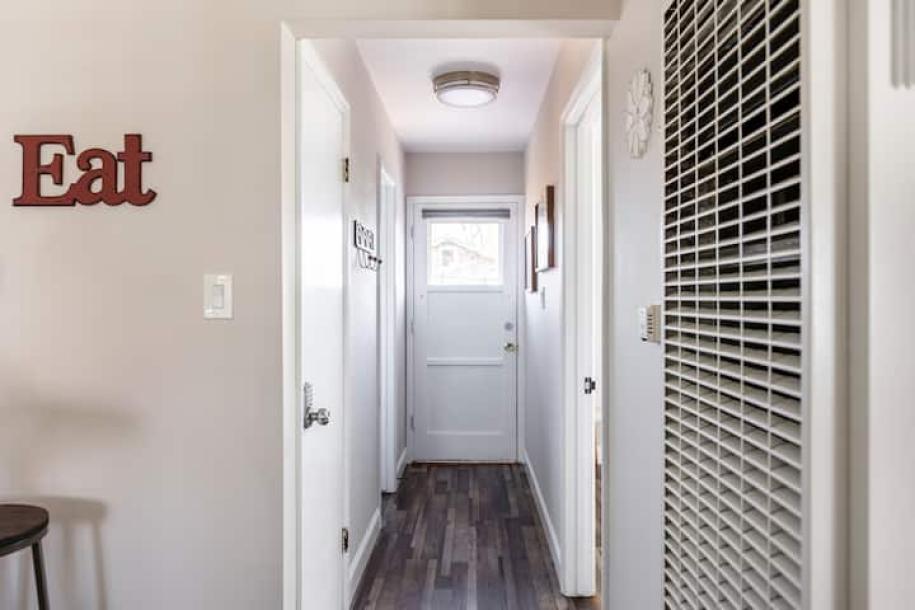 Entire home in Reno, Nevada 2 guests1 bedroom1 bed1 bath-1