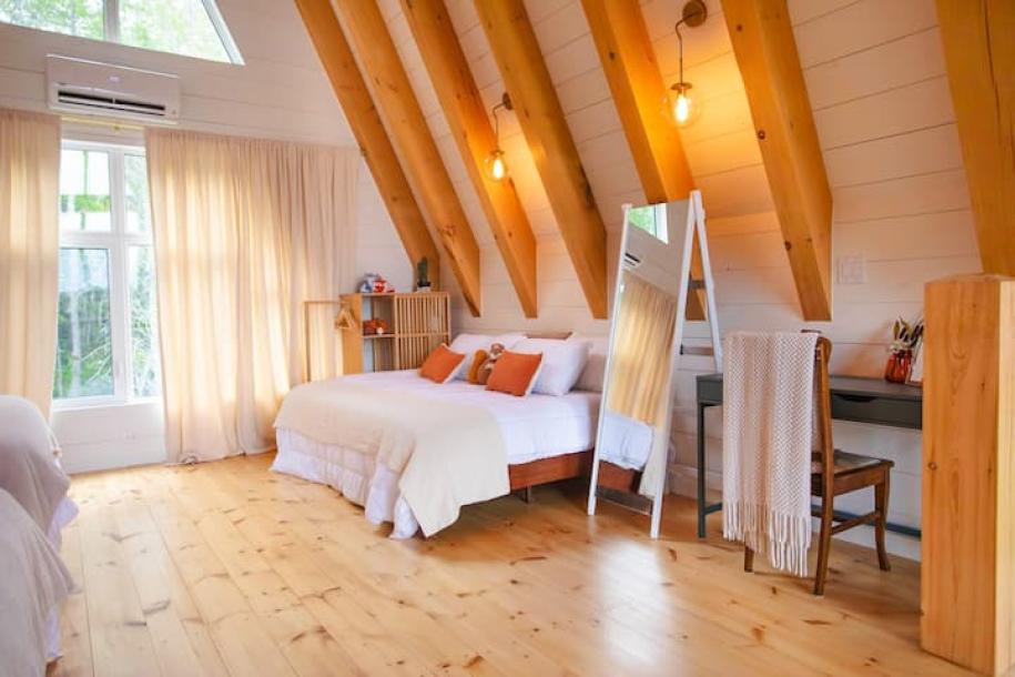 Entire cabin in French River, Canada 6 guests2 bedrooms4 beds1 bath-3