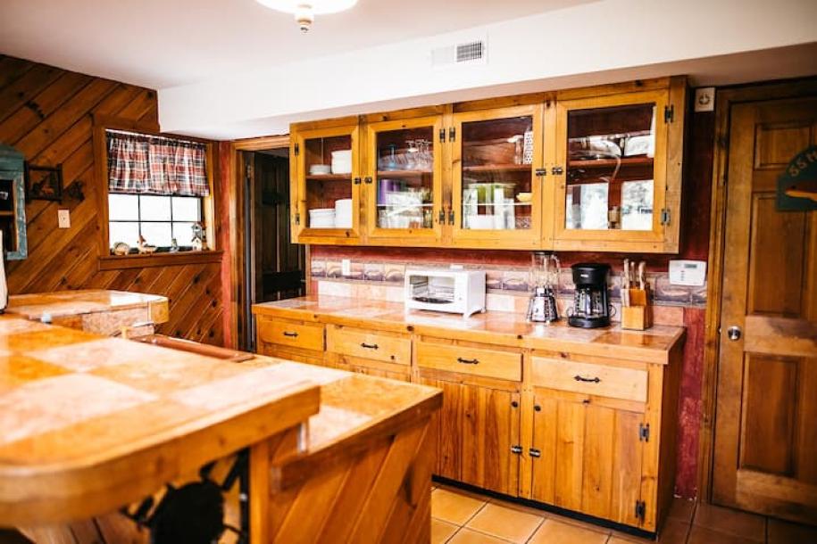 Entire home in Chattanooga, Tennessee 8 guests2 bedrooms5 beds1 bath-13