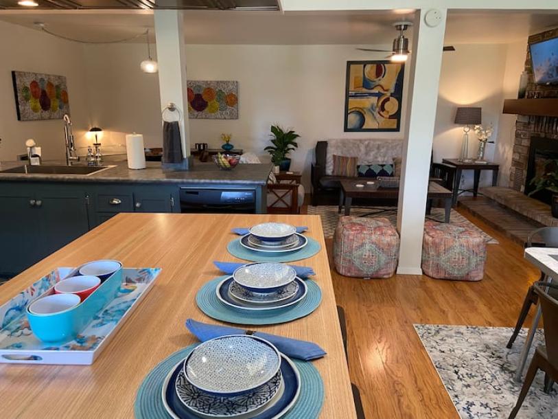 Entire rental unit in Port Angeles, Washington 4 guests1 bedroom2 beds1 bath-11