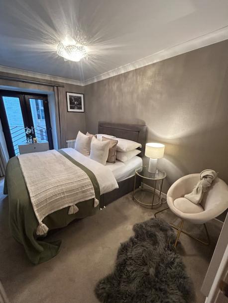 Entire rental unit in Edinburgh, United Kingdom 3 guests1 bedroom1 bed1 bath-7