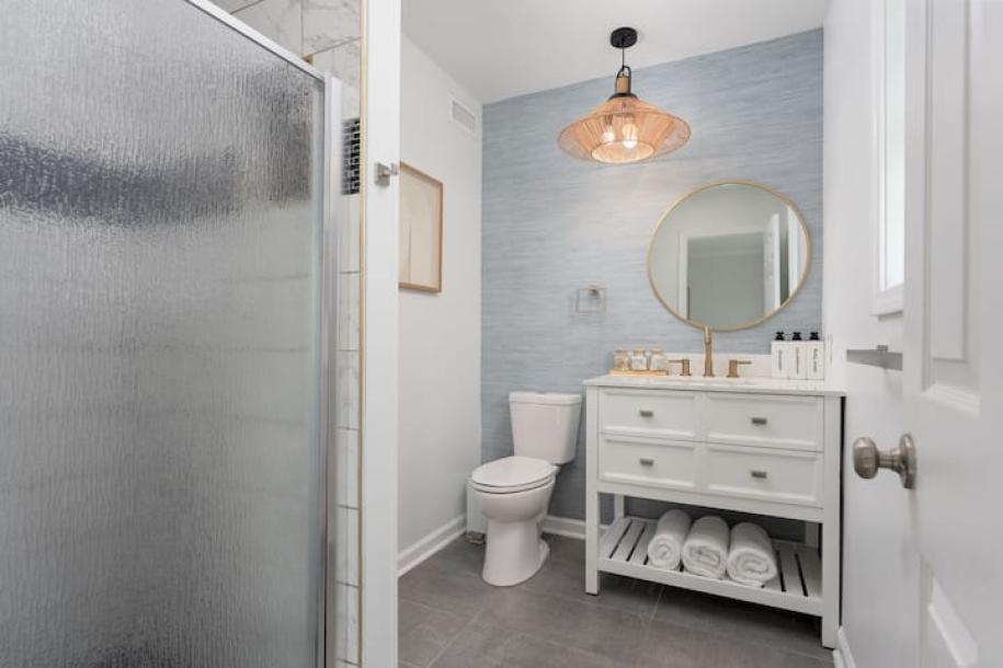 Entire townhouse in North Topsail Beach, North Carolina 10 guests4 bedrooms5 beds2.5 baths-7