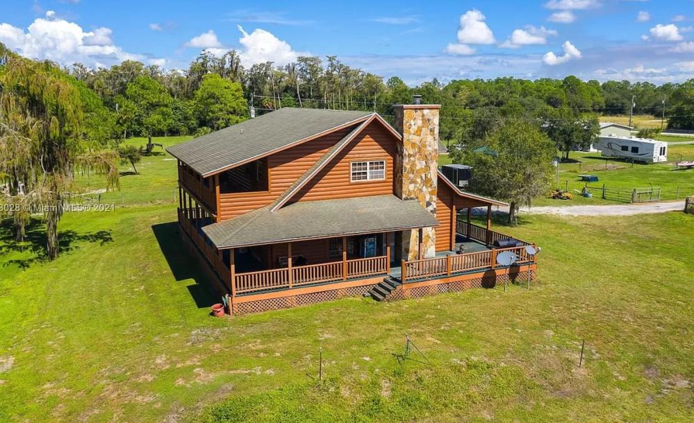 Getaway 3 Bedroom Cabin-16