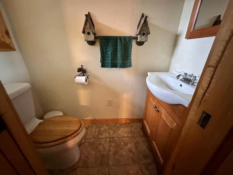 Entire home in Bellingham, Washington 5 guests3 bedrooms3 beds2.5 baths-5