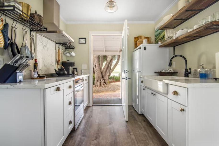Entire cottage in Paso Robles, California 2 guests1 bedroom1 bed1 bath-12