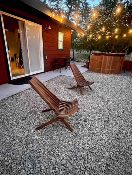Entire cabin in Ahwahnee, California 3 guests1 bedroom1 bed1 bath-0