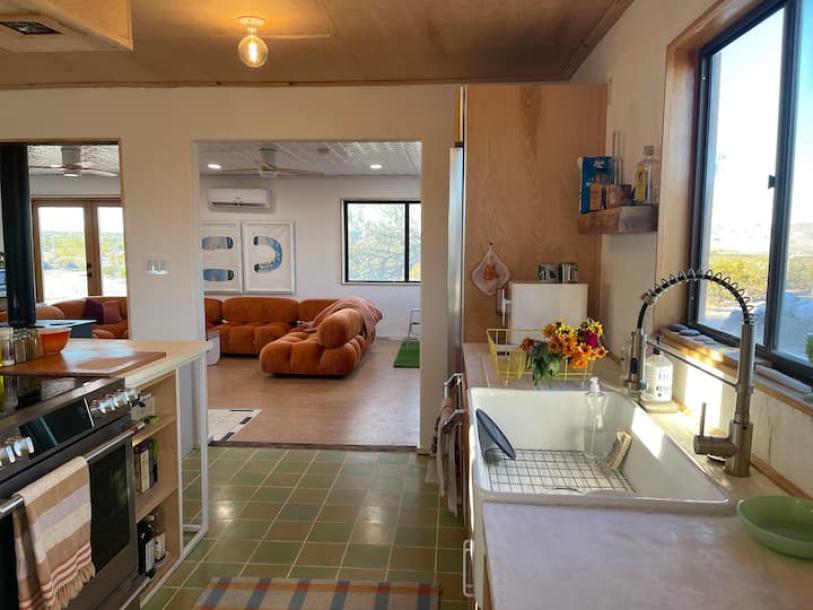 Entire home in Twentynine Palms, California 4 guests1 bedroom1 bed1 bath-14