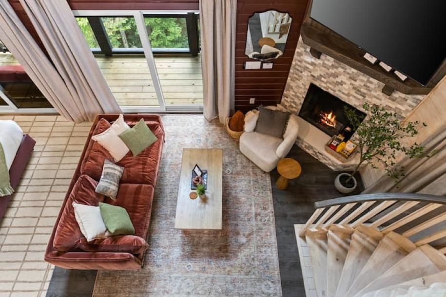 Entire cabin in Cleveland, Georgia 4 guests1 bedroom3 beds1.5 baths-12