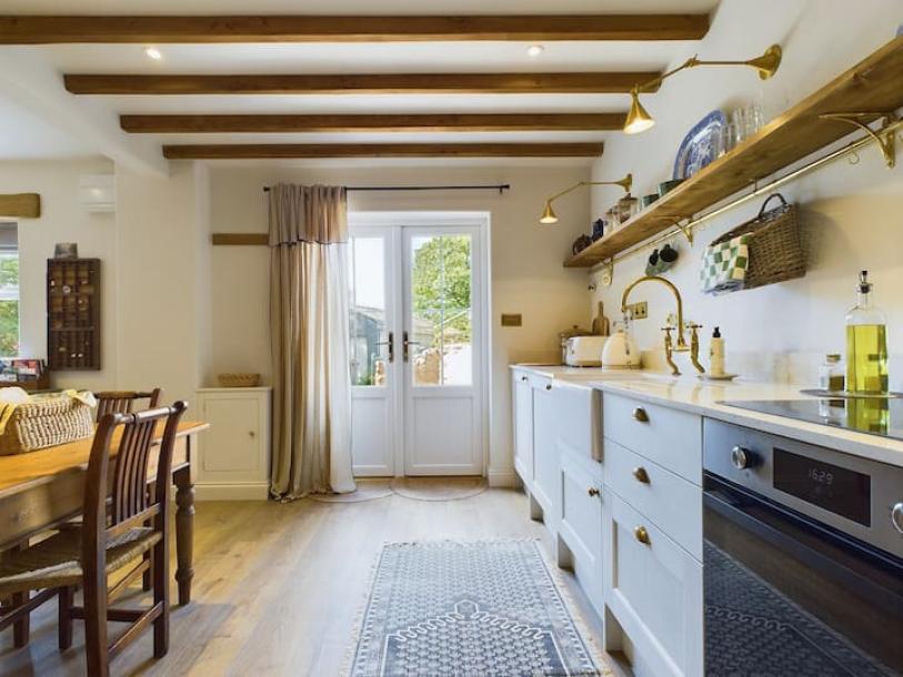Entire cottage in Cumbria, United Kingdom 2 guests1 bedroom1 bed1 bath-12