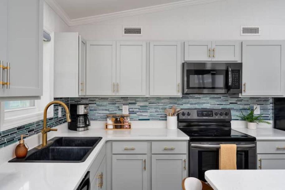 Entire townhouse in North Topsail Beach, North Carolina 10 guests4 bedrooms5 beds2.5 baths-15