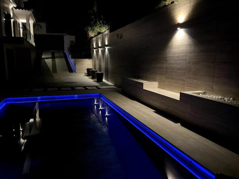 Entire home in Granada, Spain 6 guests3 bedrooms3 beds2.5 baths-4