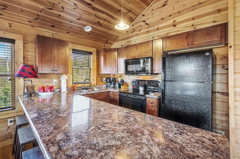Entire cabin in Gatlinburg, Tennessee 2 guests1 bedroom1 bed1 bath-5