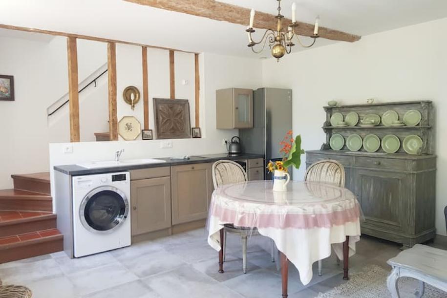 Entire home in Carcassonne, France 3 guests1 bedroom2 beds1 bath-15